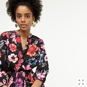 Open V neck floral top